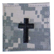 Parche VOJENSKÝ KNĚZ con cruz bordada, velcro ACU digital, hecho en USA