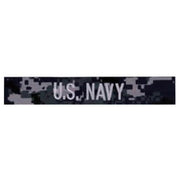 Parche U.S. NAVY bordado en hilo plateado sobre fondo camuflaje Digital Navy