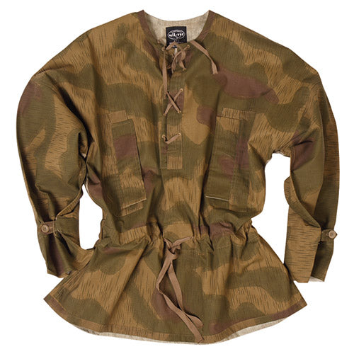 Sobrecapa Wehrmacht camuflaje 'lámaná skála', reproducción, cordones en pecho y cintura y puños con botones