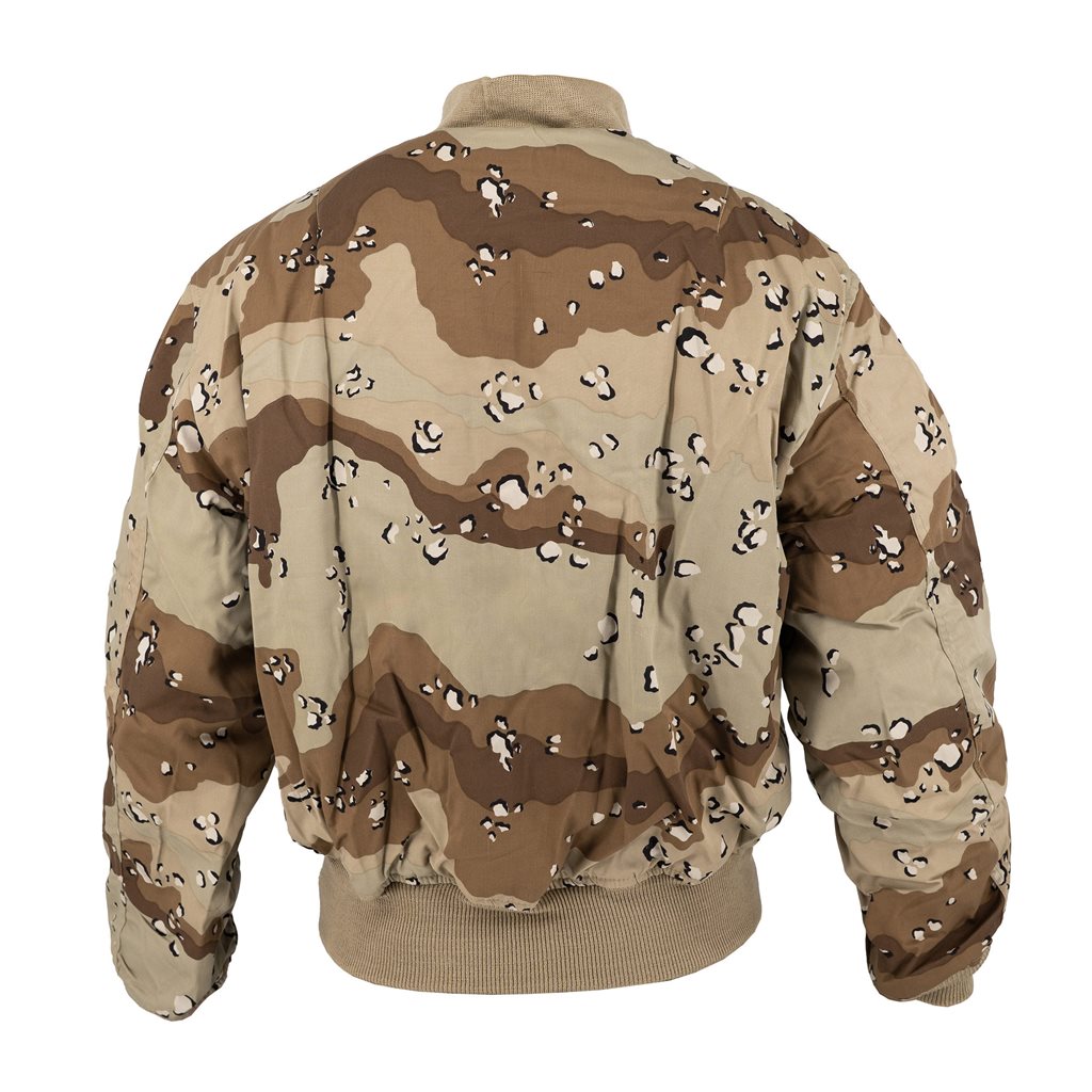 Chaqueta Bomber US MA-1 vista frontal con cierre de latón y bolsillos