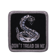 Parche velcro negro DON'T TREAD ON ME con serpiente 63 x 63 mm