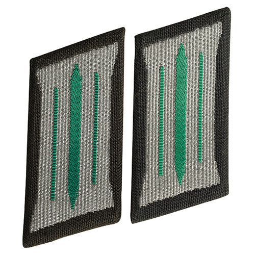 Hombrera NVA SOLDAT - vojín (soldado) - verde oscuro