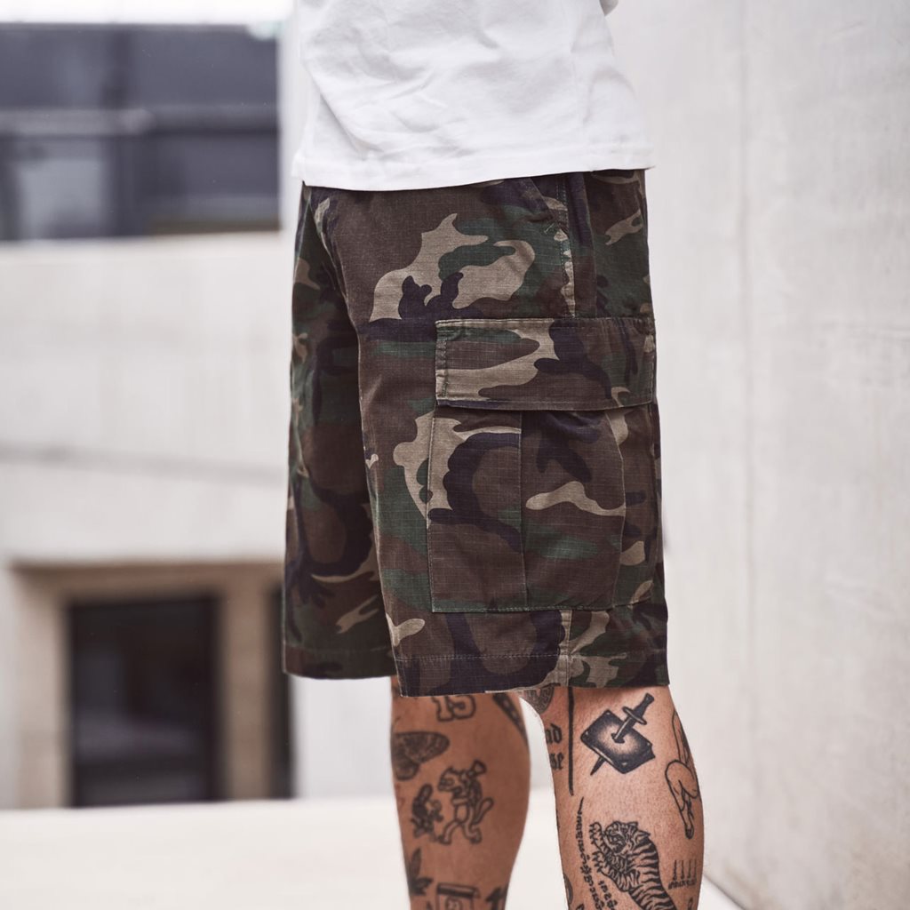 Pantalones cortos US BDU rip-stop WOODLAND en algodón, seis bolsillos y cinturilla ajustable