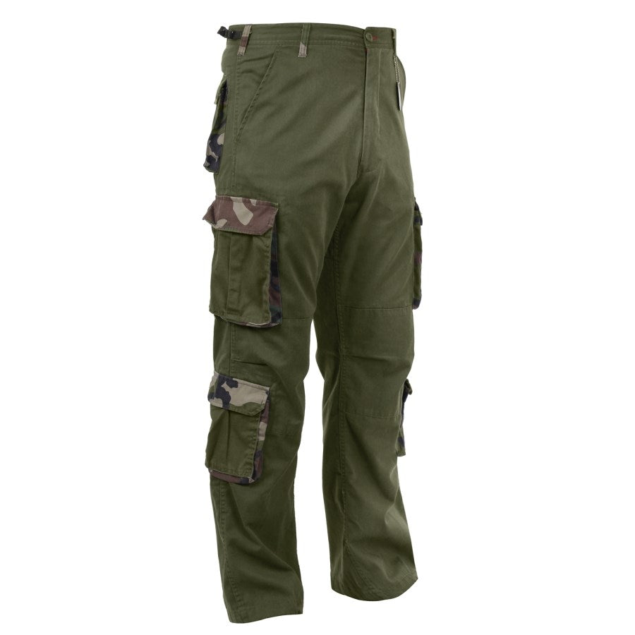 Pantalones Ultra Force verdes con detalles en camuflaje y acabado vintage