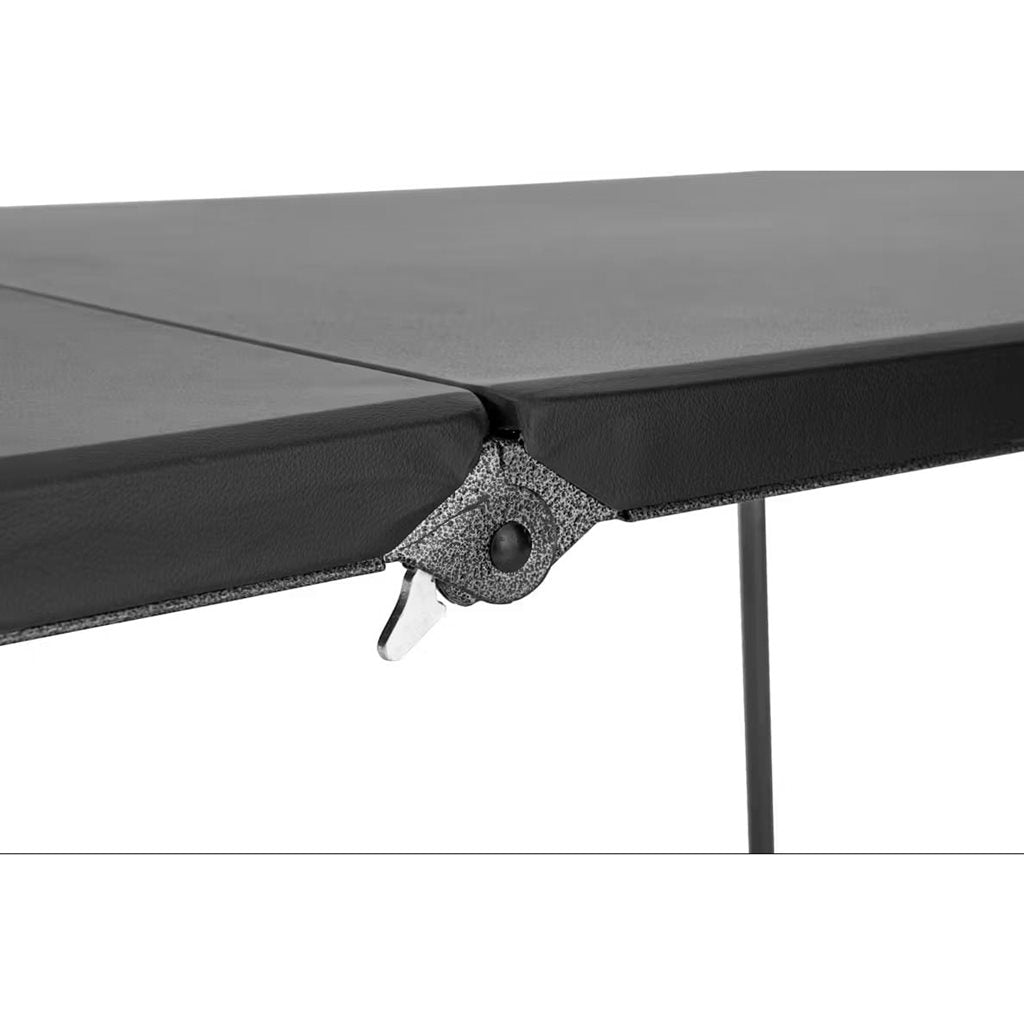 Mesa de camping plegable grande con amplia superficie rectangular y estructura estable