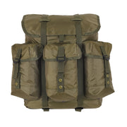 Mochila ALICE mediana sin armazón verde, vista frontal