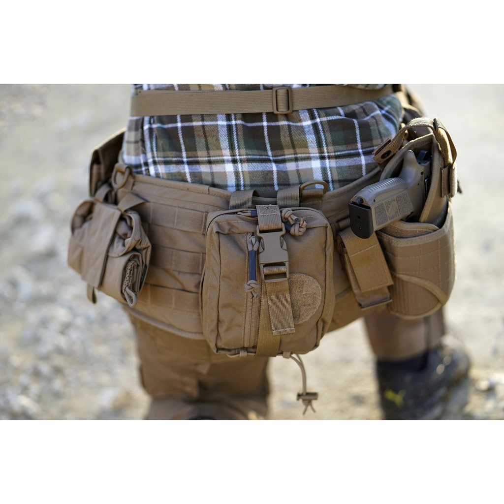 Cinturón táctico COMBAT TF-2215 MOLLE color Coyote con fundas PALS/MOLLE