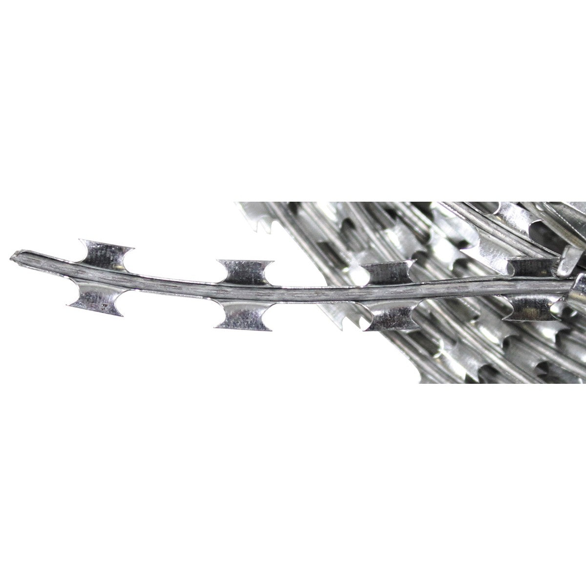 Alambre de cuchillas galvanizado 50 m, aro 30 cm, cuchillas 12 x 15 mm, peso 5 kg