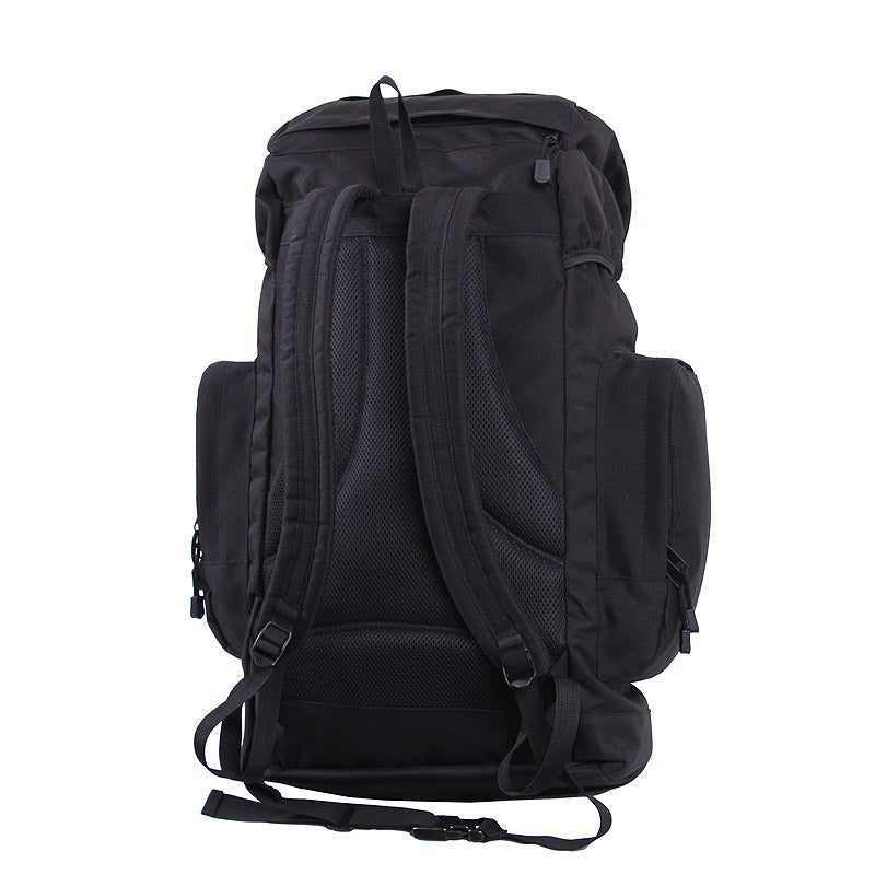 Mochila táctica Rothco 45 L negra, dimensiones 57 x 33 x 24 cm