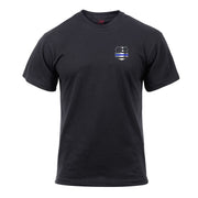 Camiseta negra con bandera de EE. UU. y franja azul 'Thin Blue Line' - insignia