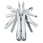 Multiherramienta Victorinox SwissTool Spirit X plateada con funda de cuero marrón