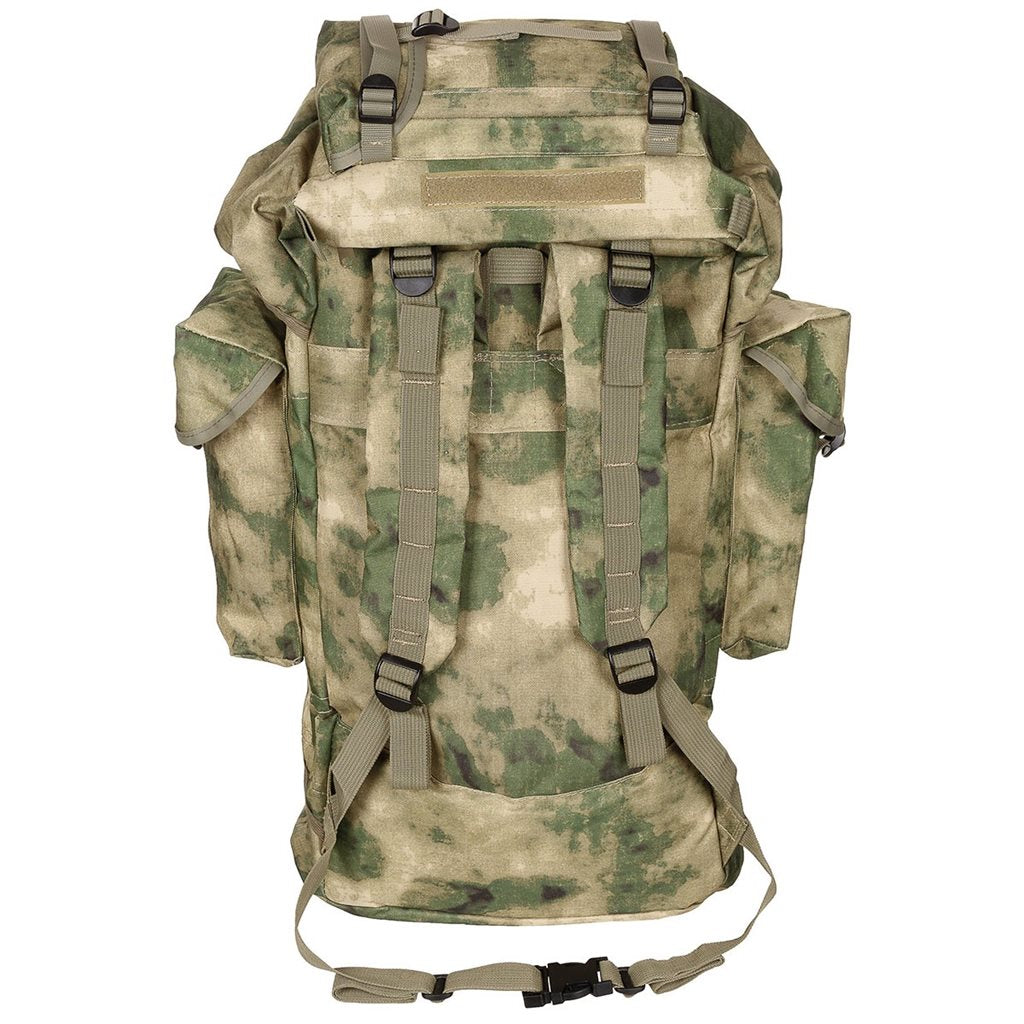 Mochila réplica de combate BW 65L verde con dos compartimentos y bolsillos laterales