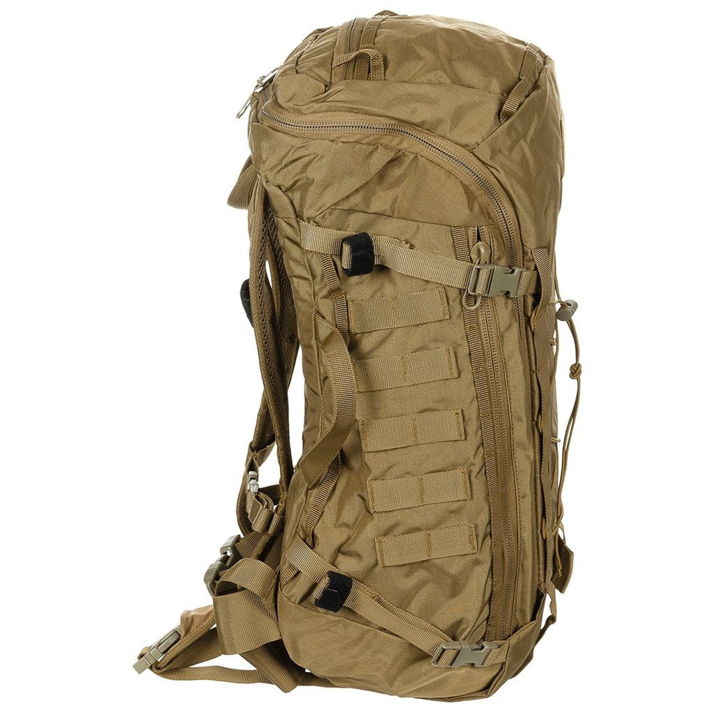 Mochila Mission 30L Cordura verde con apertura tipo concha y respaldo reforzado