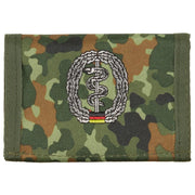 Cartera militar de nylon con camuflaje Flecktarn y emblema bordado de la unidad del Bundeswehr