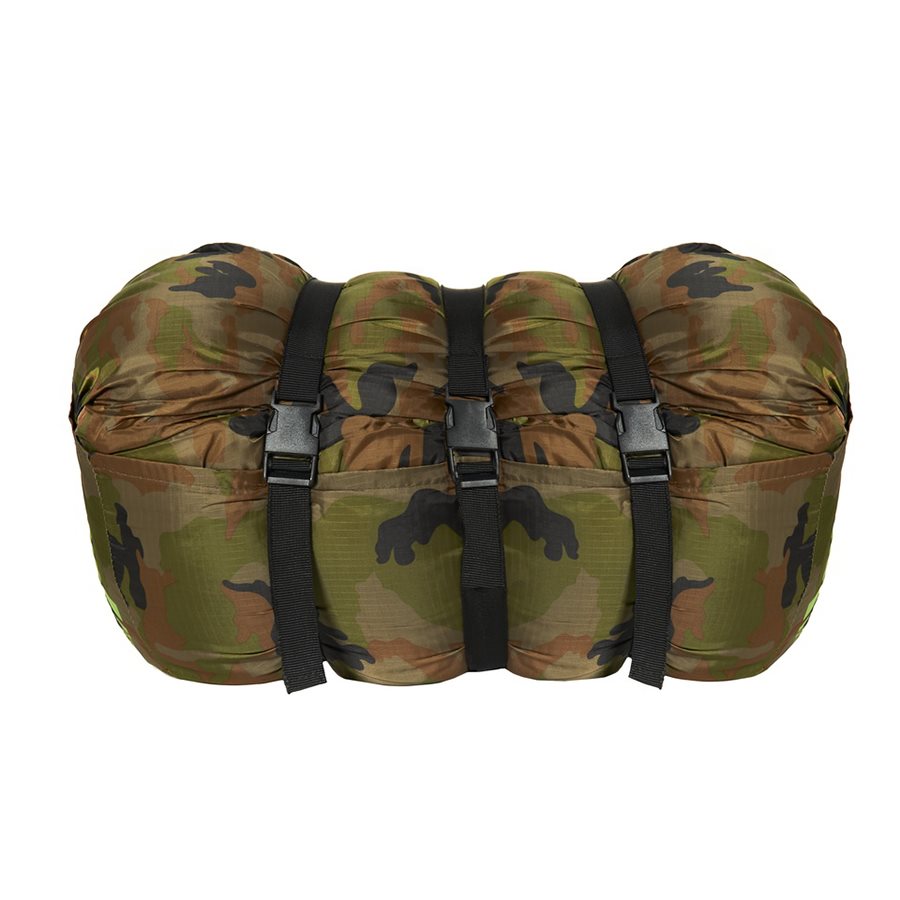Saco de dormir tipo manta PILOT camuflado con exterior de poliéster y forro policotón cálido