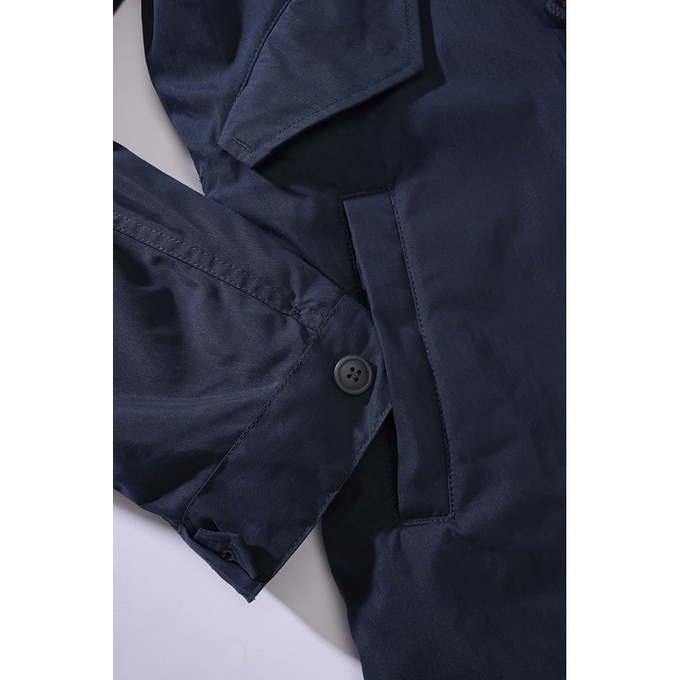 Parka US M51 Fishtail, vista frontal con cola alargada y forro desmontable