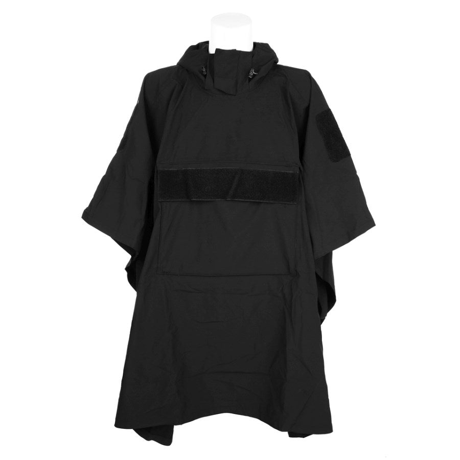 Poncho OUTBREAK softshell negro plegado con capucha y paneles Velcro