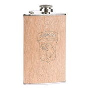 Petaca 101st AIRBORNE 148 ml en acero con acabado de madera y logo grabado