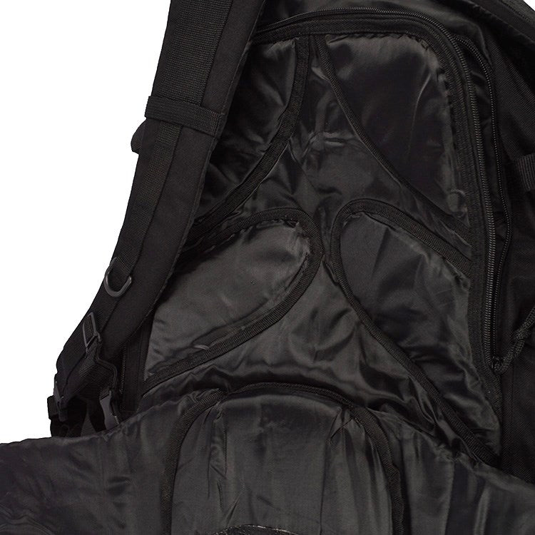 Mochila MOLLE 3-DAYS 101INC negra, diseño modular, hombreras anchas y cierres Fastex
