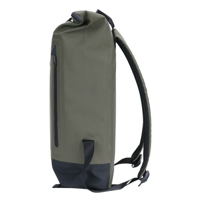 Mochila impermeable URBAN CREEK 18 L verde — PVC resistente y arnés de nylon