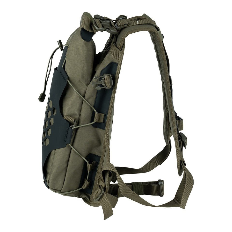 Mochila táctica verde con bolsa de hidratación integrada 2 L