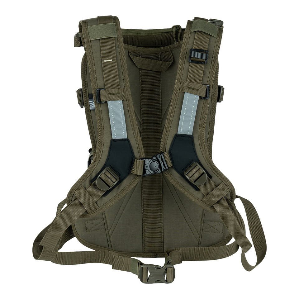 Mochila táctica verde con bolsa de hidratación integrada 2 L