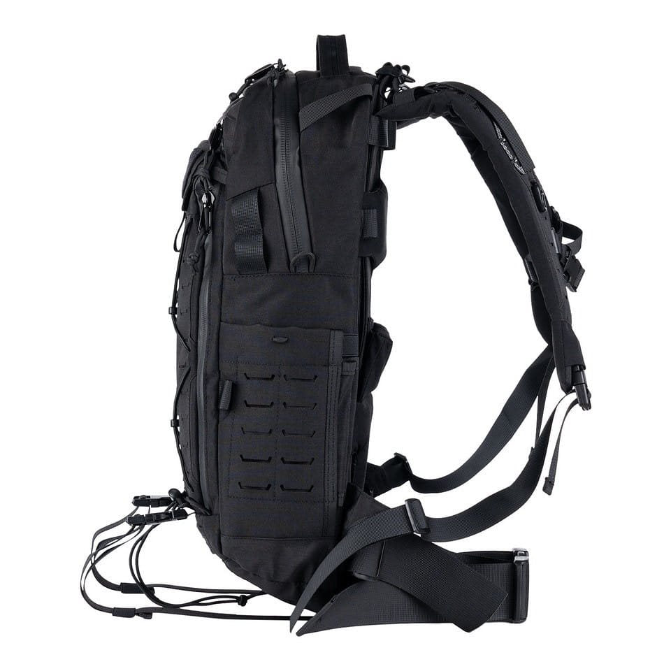 Mochila TF-2215 STEALTH-PRO 22L negra, mochila EDC compacta y de aspecto moderno
