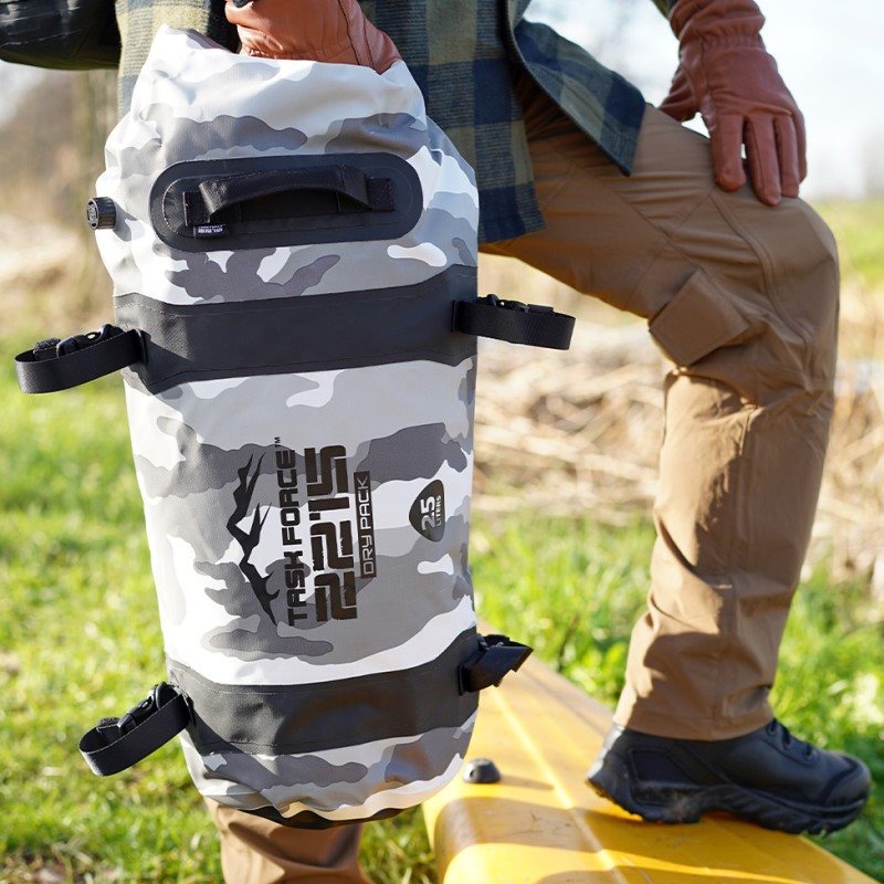 Bolsa estanca MOHAWK 25 L URBAN en PVC resistente con cierre roll-top y hebilla