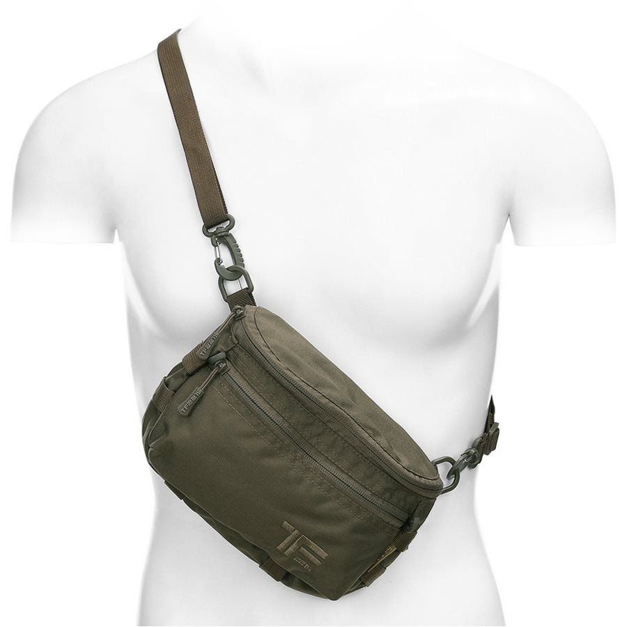 Bolso/riñonera EDC negra en Cordura 500D con correa desmontable y sistema modular externo