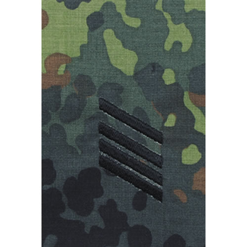 Par de hombreras BW Stabsgefreiter en camuflaje Flecktarn con bordado negro