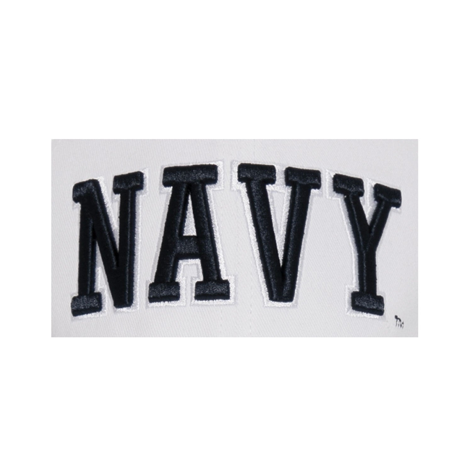 Gorra DELUXE NAVY blanca con bordado 3D NAVY y visera rígida tipo sándwich
