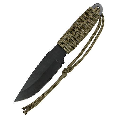 Cuchillo con hoja fija y empuñadura envuelta en paracord verde, con funda y pedernal
