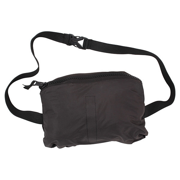 Chaqueta impermeable ligera con capucha negra, plegable, bolsillos con cremallera