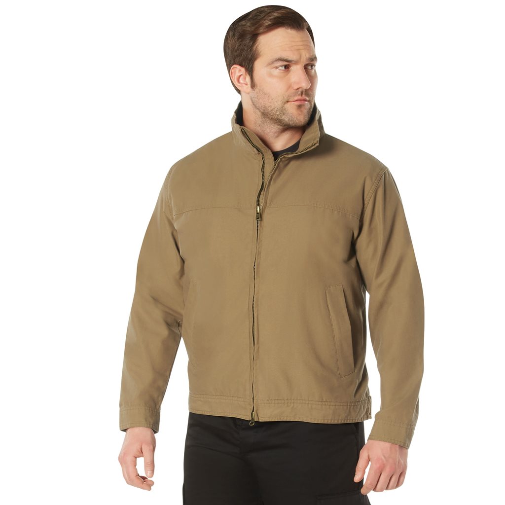 Chaqueta Concealed Carry ligera color coyote con bolsillos internos para portación oculta