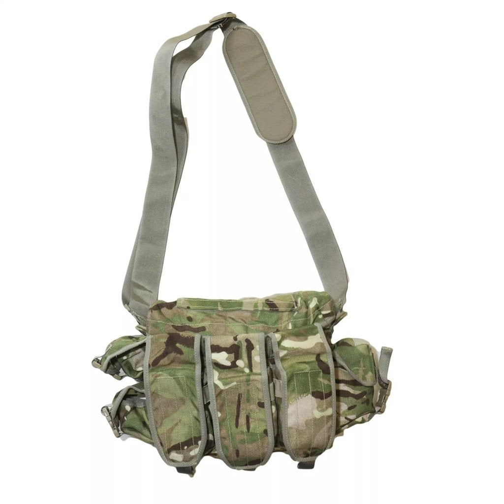 Bolsa de hombro GRAB BAG para munición, capacidad 9 cargadores, bolsillos laterales, compartimento 30x8,5x25 cm