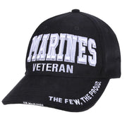 Gorra DELUXE 3D MARINES VETERANO negra, algodón peinado, letras 3D blancas, visera en capas y cierre de velcro