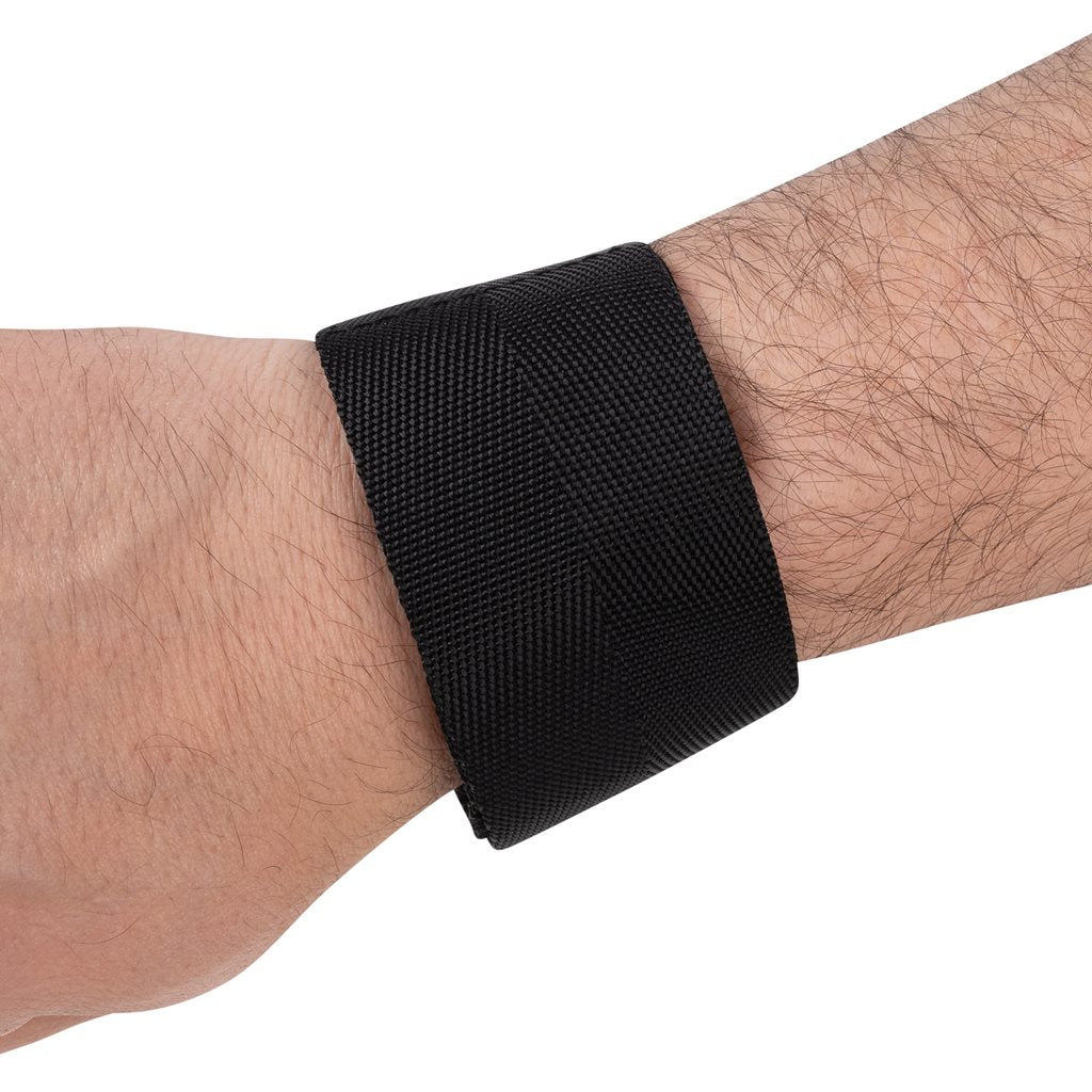 Correa para reloj COMMANDO nylon negra con funda y cierre de velcro