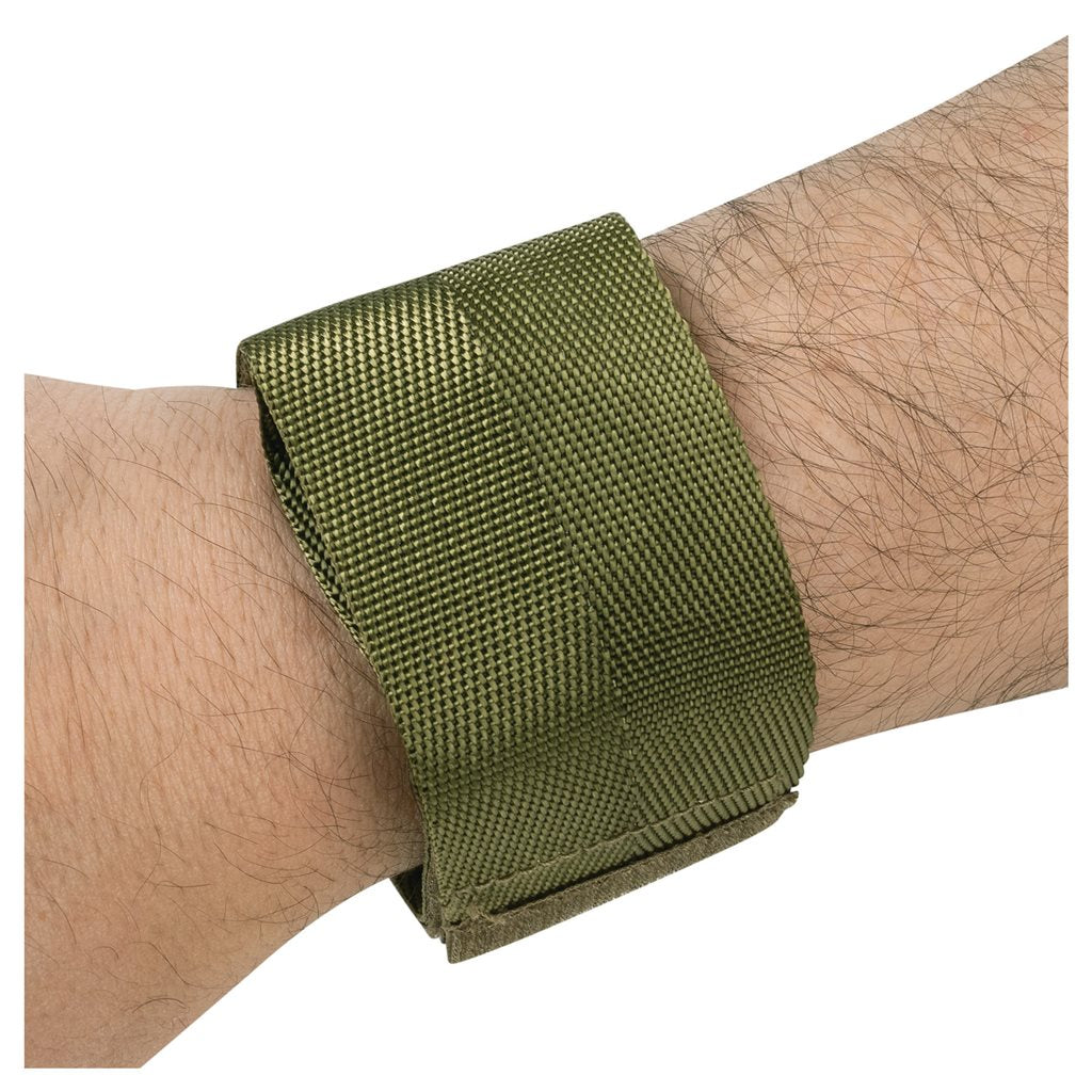 Correa para reloj COMMANDO nylon negra con funda y cierre de velcro