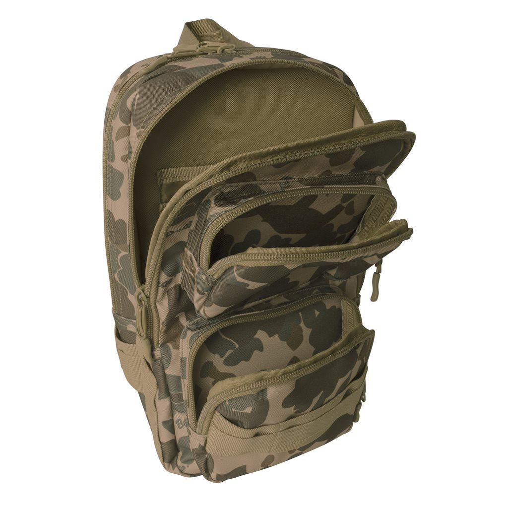 Mochila bandolera TACTICAL TRAVELER en poliéster 600D con revestimiento PVC