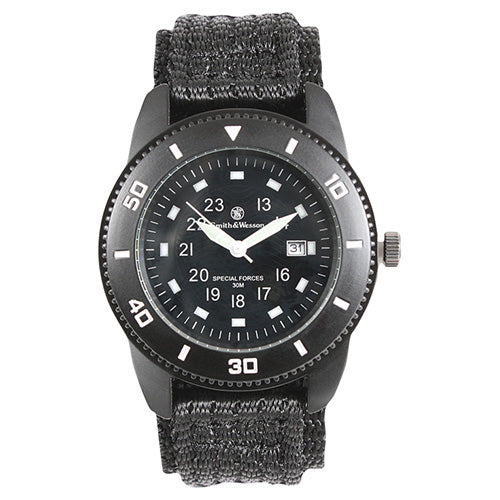 Reloj Smith & Wesson Commando negro con correa de nylon