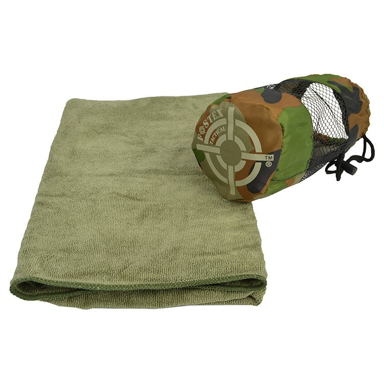 Toalla verde de microfibra 120x60 cm