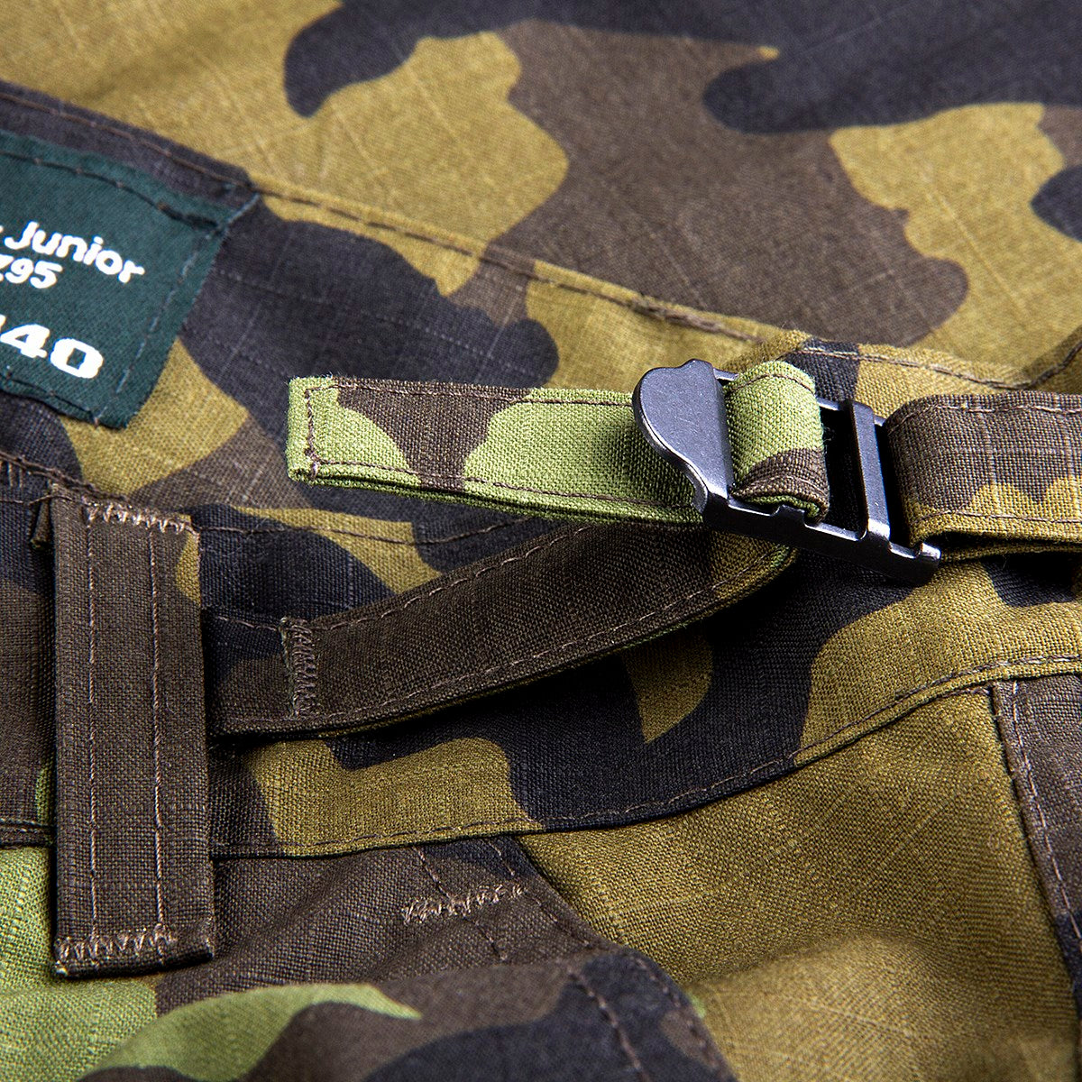 Pantalones infantiles rip-stop vz.95 camuflaje bosque, cuatro bolsillos, paneles velcro