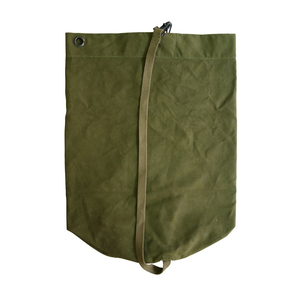 Bolsa de barco holandesa de lona verde usada, longitud 72 cm y diámetro de base 35 cm