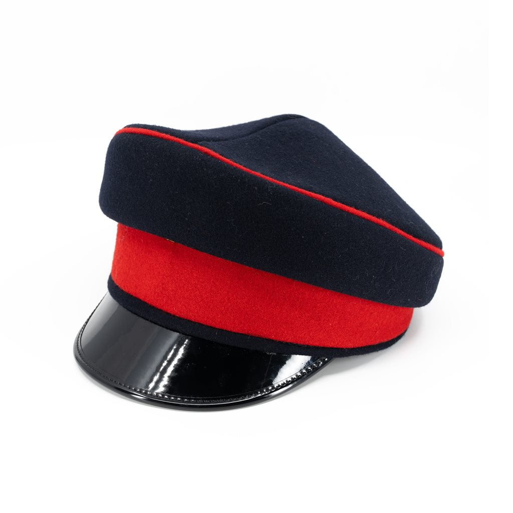 Gorra brigadýrka británica para mujer en azul oscuro y rojo