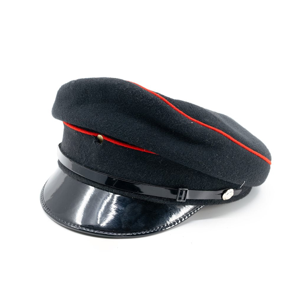 Gorra brigadýrka británica mujer negra con 2 franjas rojas