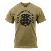 Camiseta TERRORIST HUNTING CLUB color marrón coyote, motivo club de caza