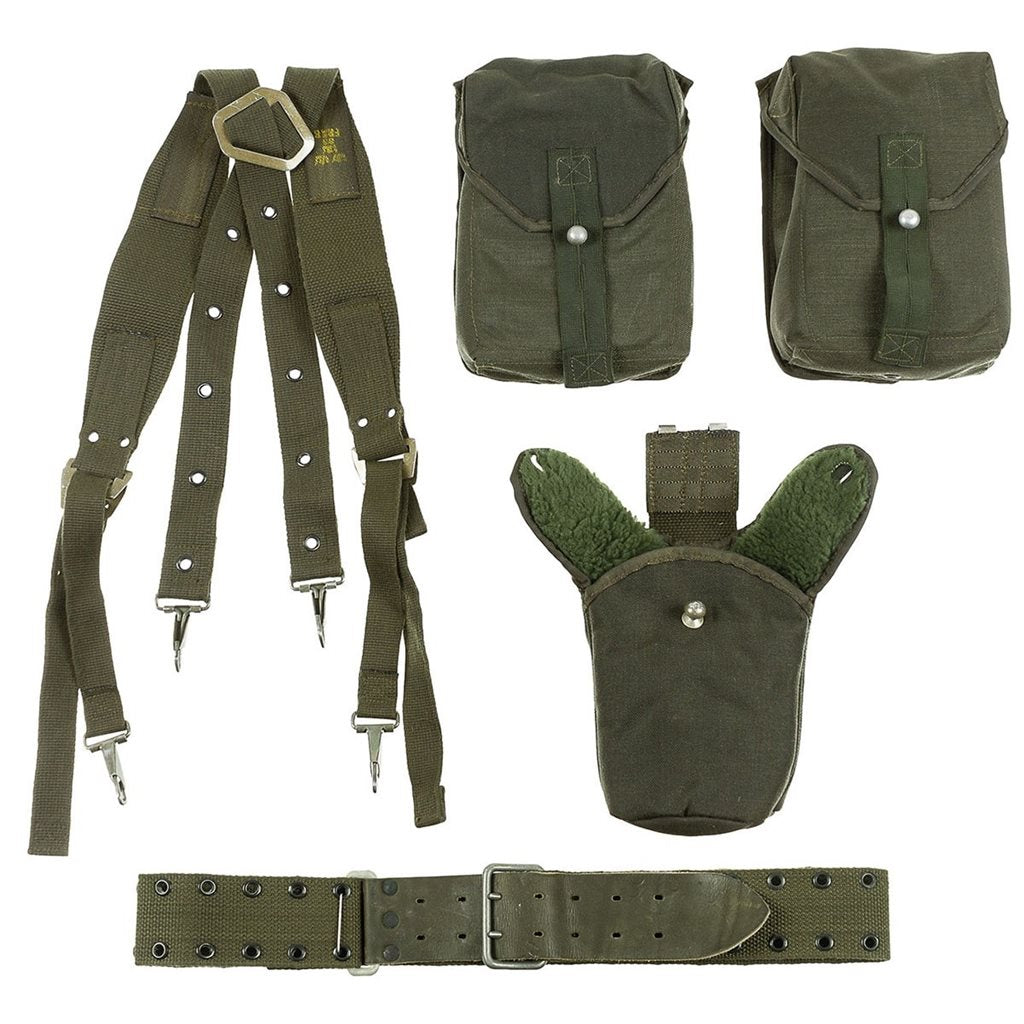 Set táctico sueco usado verde 5 piezas: tres fundas, cinturón y tirantes