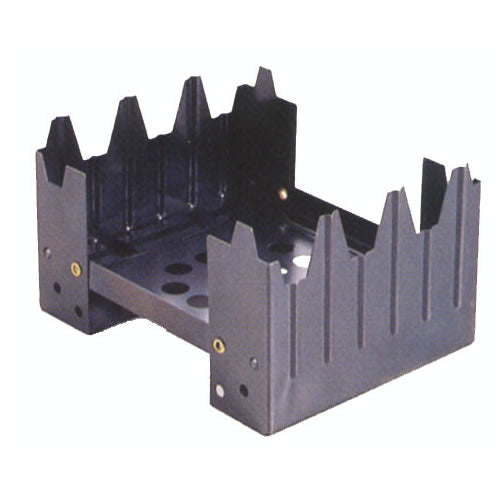 Hornillo plegable de acero COMMANDO visto plegado (12,5 x 12,5 x 2,5 cm)