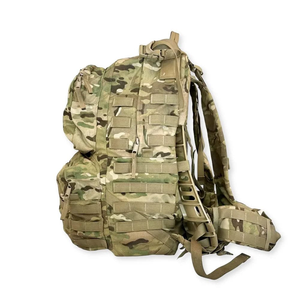 Mochila militar MOLLE II MLM mediana MultiCam OCP usada con armazón