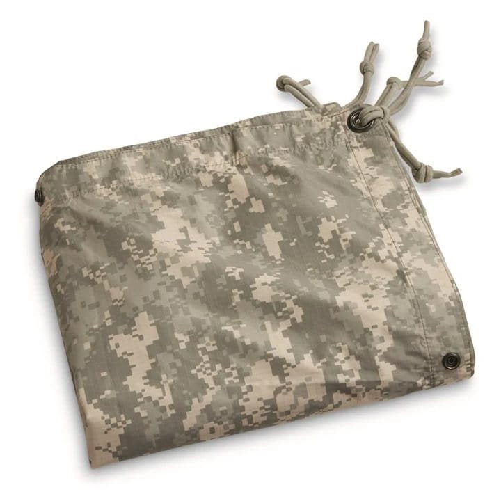 Celta militar GI reversible ACU/FOLIAGE de nylon con ocho ojales metálicos